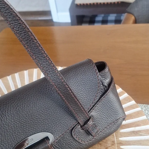 TODS Leather Shoulder Bag - Picture 9 of 14